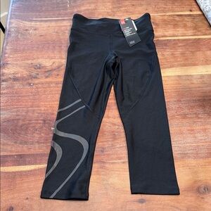 Under Armour Capri Kids Black Leggings with Gray Accents